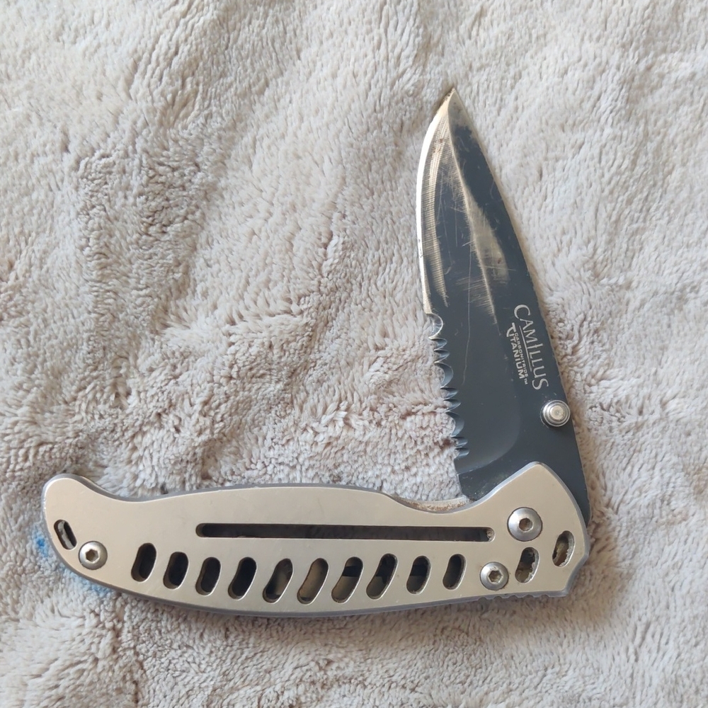 Stainless Steel Folding Pocket Knife - Silver